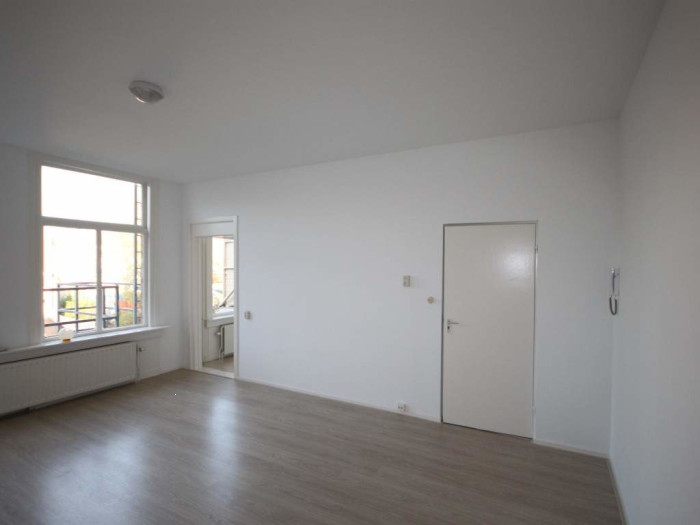 Te huur: Appartement Hugo de Grootstraat 17 4 in Den Haag